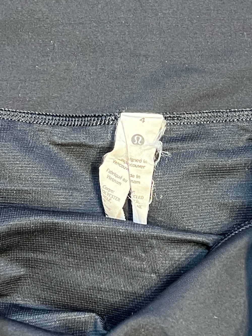 Lululemon Speed Up High Rise 4” Shorts - Picture 2 of 4